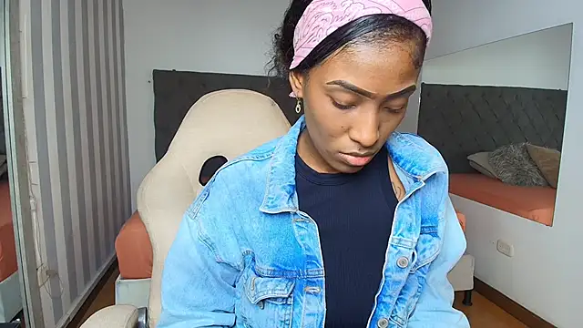 rebeca cortez  online show from January 28, 3:36 am