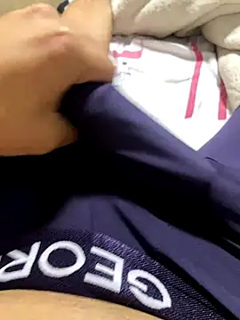 Snapshot of DanielGomez9 chatting on November 20, 5:40 am DanielGomez9 online show from November 20, 5:40 am