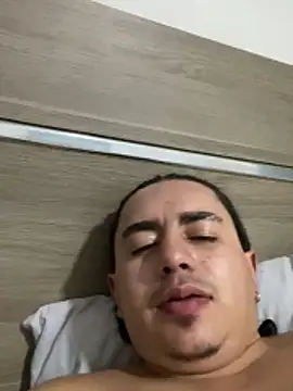 DanielGomez9 online show from March 7, 5:26 am