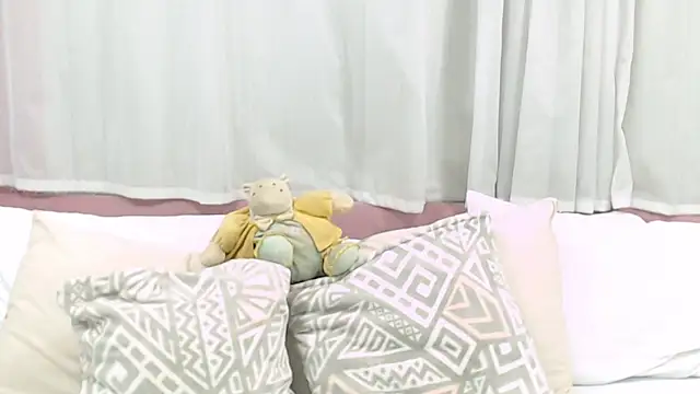 LexiiBloom online show from March 14, 10:50 am