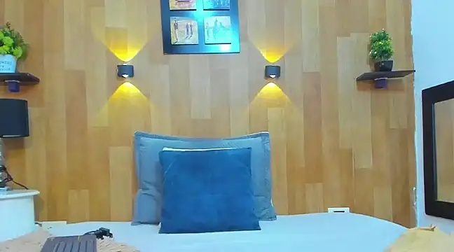 marianaa90 online show from February 21, 7:21 pm