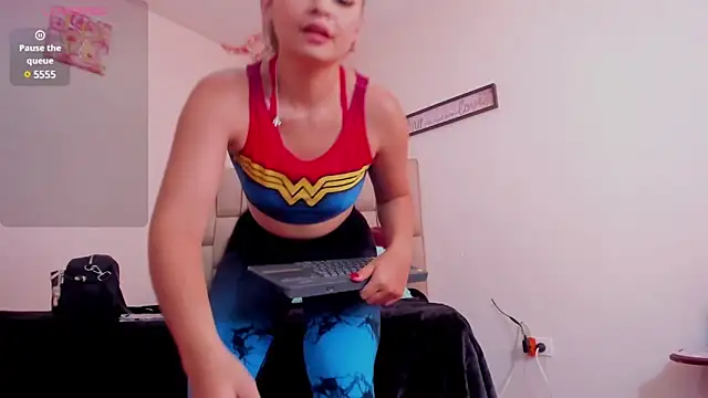celeste anderson online show from December 10, 9:00 pm