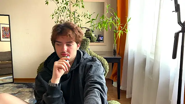 Nathon  online show from March 14, 9:26 am