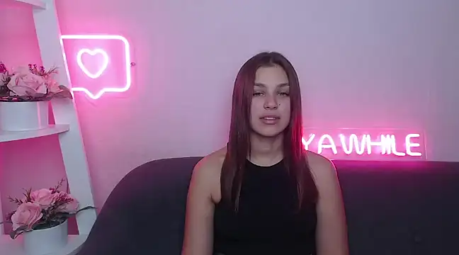 MilanaAngelAs online show from December 7, 5:42 pm