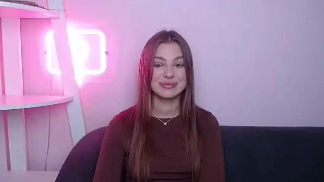 Snapshot of MilanaAngelAs chatting on April 10, 4:39 am MilanaAngelAs online show from April 10, 4:39 am