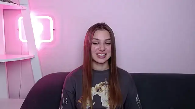 Snapshot of MilanaAngelAs chatting on April 13, 7:41 pm MilanaAngelAs online show from April 13, 7:41 pm