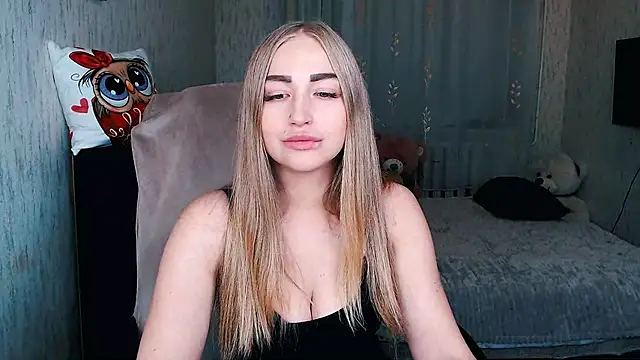  KittyBoo online show from October 7, 7:00 pm