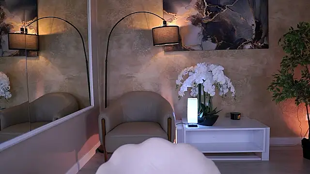 EvaZane online show from March 14, 8:47 pm