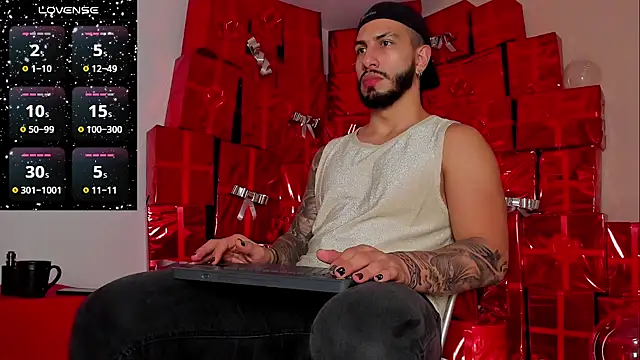 Snapshot of Matt_Ferrer chatting on December 24, 7:00 pm Matt Ferrer online show from December 24, 7:00 pm