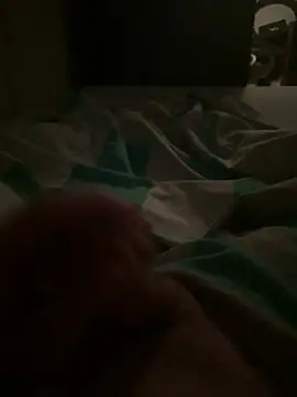 Abspritzerboy21 online show from December 24, 3:27 am