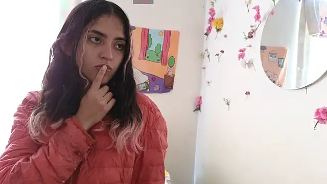 ViolettaSummer online show from December 29, 4:51 pm