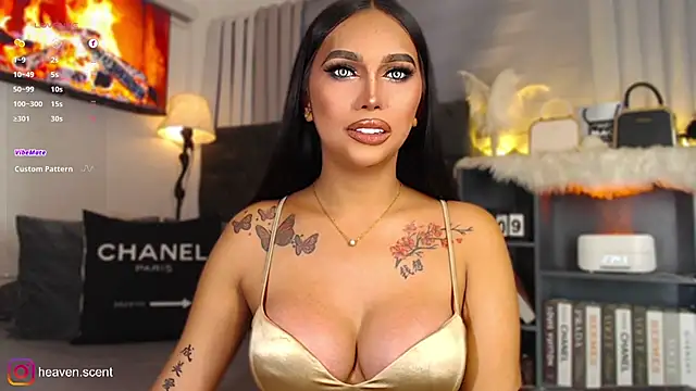 Snapshot of Angela_foxx chatting on February 16, 3:05 pm Angela foxx online show from February 16, 3:05 pm