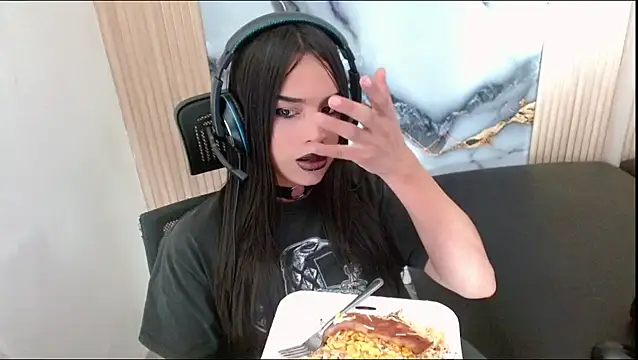 Dollbehavior  online show from September 21, 2:35 am