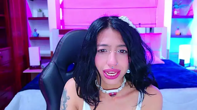 Snapshot of REDHOTTER_ chatting on October 17, 12:52 pm REDHOTTER  online show from October 17, 12:52 pm