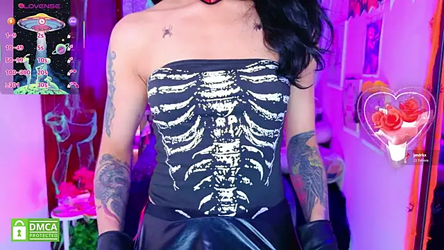 Snapshot of REDHOTTER_ chatting on November 1, 8:11 pm REDHOTTER  online show from November 1, 8:11 pm