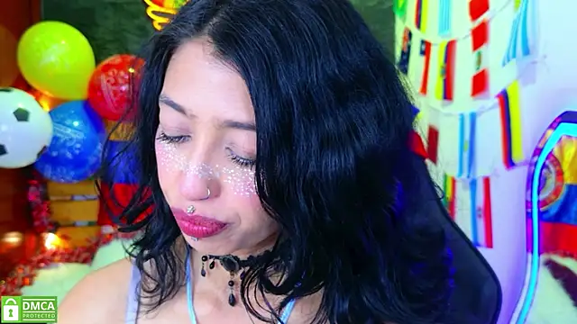 REDHOTTER  online show from June 18, 8:02 pm