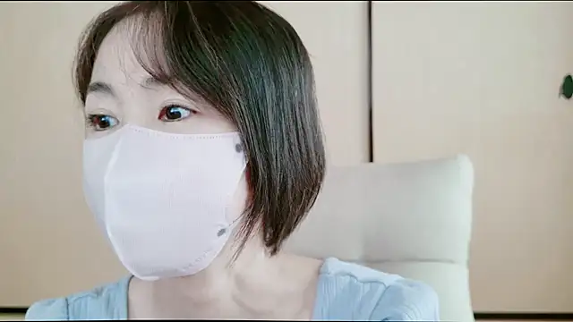 Snapshot of xxArisaxx chatting on October 12, 5:28 am xxArisaxx online show from October 12, 5:28 am