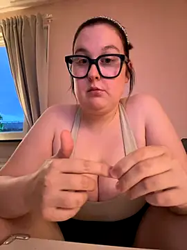 Misssmilf online show from October 2, 4:47 pm
