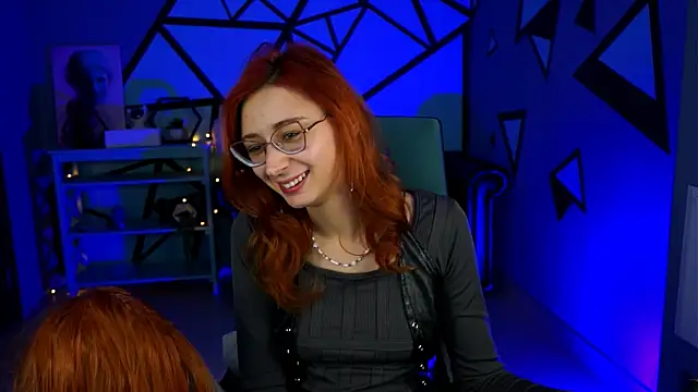 Orianna Fox online show from December 7, 6:26 pm