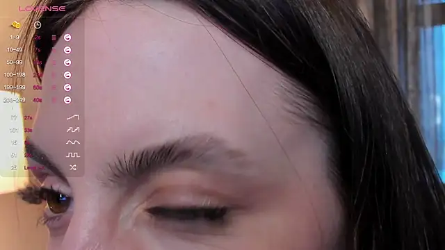 Snapshot of SandraBell chatting on January 18, 1:18 pm SandraBell online show from January 18, 1:18 pm