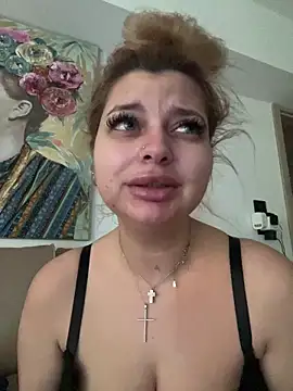 Snapshot of AllysonK chatting on February 17, 12:23 pm AllysonK online show from February 17, 12:23 pm