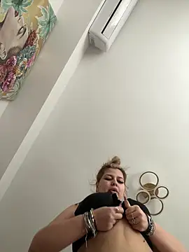 Snapshot of AllysonK chatting on March 19, 11:14 am AllysonK online show from March 19, 11:14 am