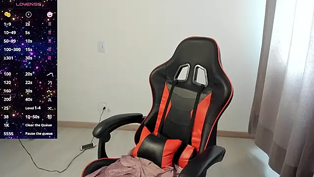 maryluna95 online show from October 31, 3:13 pm