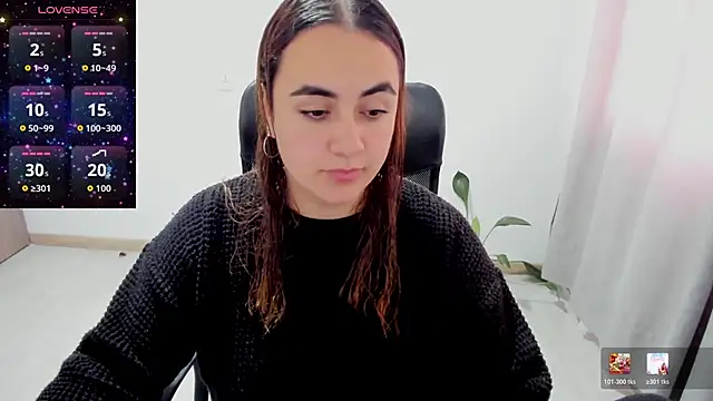 maryluna95 online show from May 29, 5:33 pm