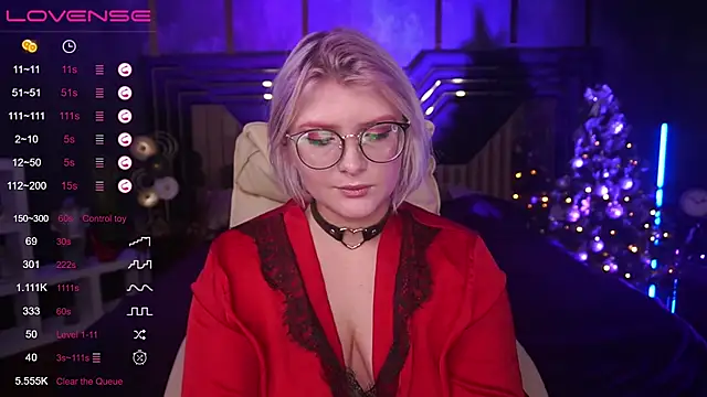 CoolTatis online show from December 19, 2:02 pm
