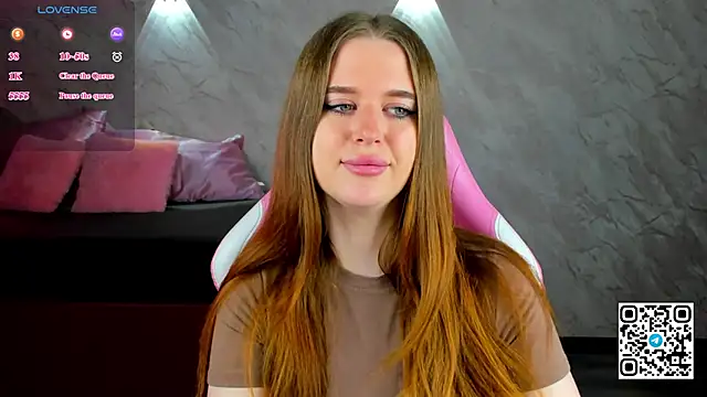 Snapshot of Betany_Foks chatting on March 25, 12:16 am Betany Foks online show from March 25, 12:16 am