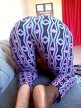 zainabsmile online show from February 9, 10:30 am