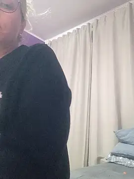 Snapshot of BritneyHudson chatting on September 26, 2:04 am BritneyHudson online show from September 26, 2:04 am