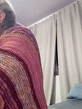 Snapshot of BritneyHudson chatting on October 7, 1:03 am BritneyHudson online show from October 7, 1:03 am