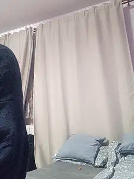 Snapshot of BritneyHudson chatting on October 10, 1:04 am BritneyHudson online show from October 10, 1:04 am