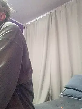 Snapshot of BritneyHudson chatting on October 19, 2:01 am BritneyHudson online show from October 19, 2:01 am