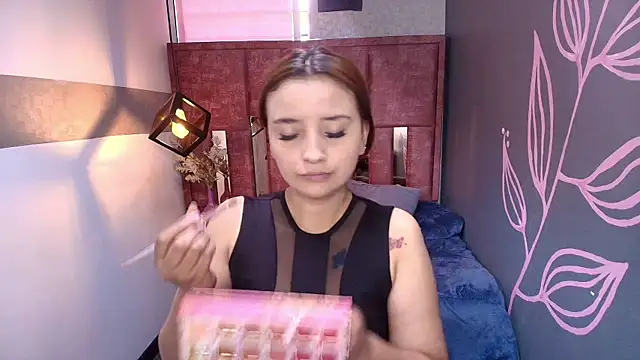 ZaraNolimits  online show from July 15, 1:05 pm