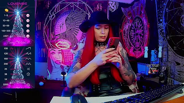 Snapshot of miss_jenna_lovee chatting on December 13, 2:54 am miss jenna lovee online show from December 13, 2:54 am