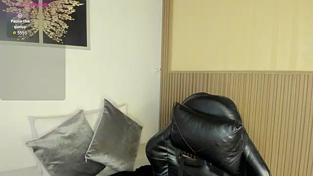 summer night  online show from February 12, 11:27 am