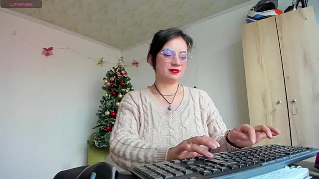 Hanna Sofiax01 online show from December 2, 2:19 pm