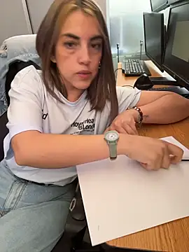 IsisLoveyes  online show from January 7, 3:47 pm