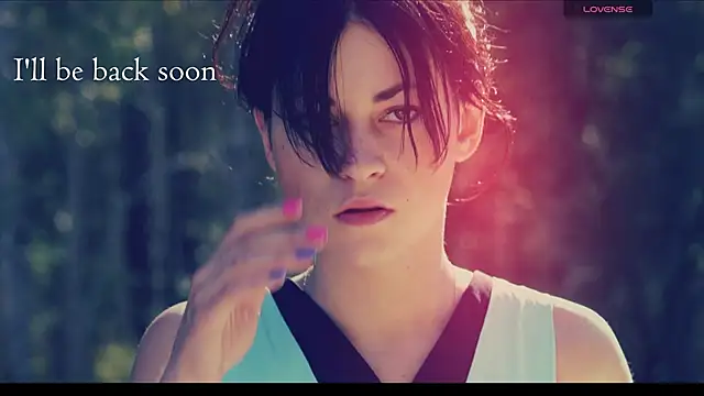 Snapshot of Amina_Barbarian chatting on March 13, 12:23 pm Amina Barbarian online show from March 13, 12:23 pm