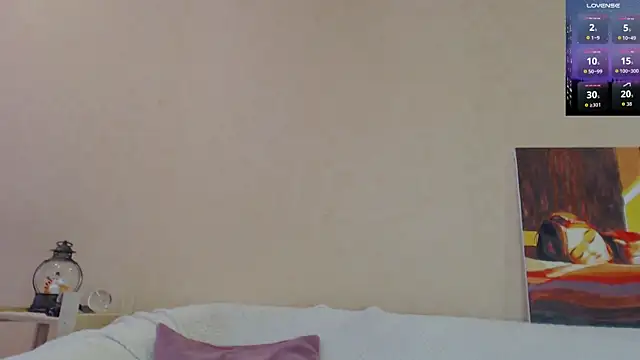 Snapshot of Amina_Barbarian chatting on April 4, 9:40 am Amina Barbarian online show from April 4, 9:40 am