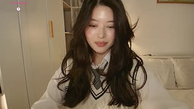 Snapshot of tenderlybaee chatting on December 16, 4:39 am tenderlybaee online show from December 16, 4:39 am