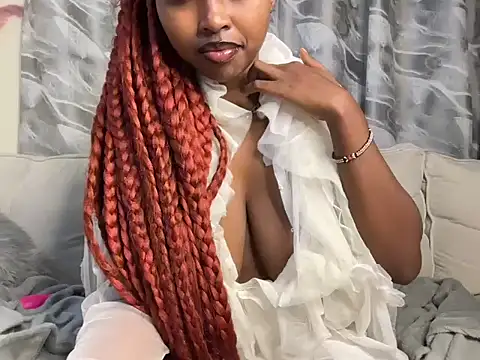 Snapshot of Chocolate_queen2 chatting on April 15, 4:30 am Chocolate queen2 online show from April 15, 4:30 am