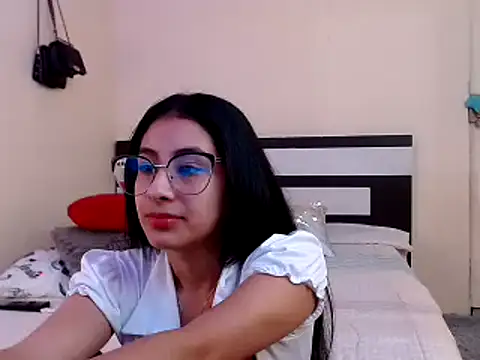 chika hellar online show from February 18, 10:25 pm