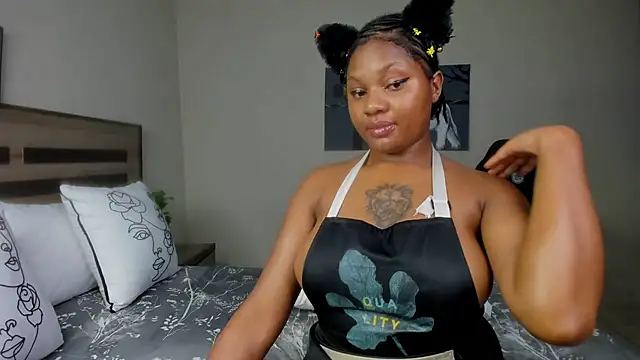 Renee-18 online show from February 16, 11:48 pm