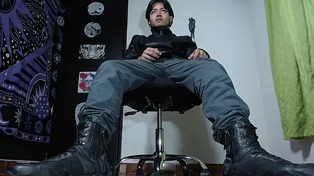 Dicaprioo  online show from December 5, 6:00 pm