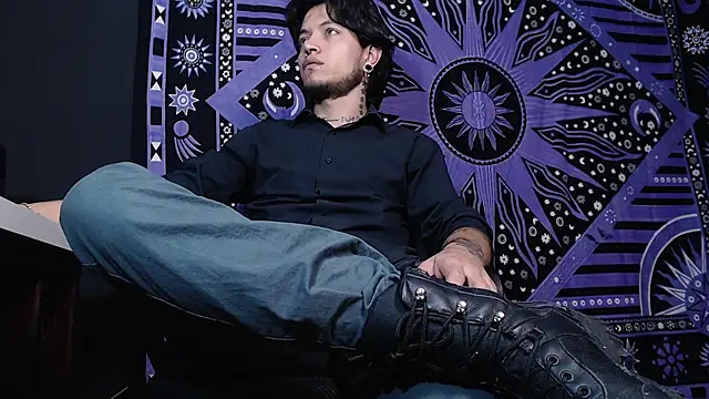 Dicaprioo  online show from January 16, 10:34 pm