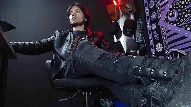 Dicaprioo  online show from March 13, 8:22 pm