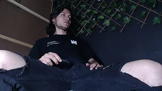 Dicaprioo  online show from September 10, 6:08 pm